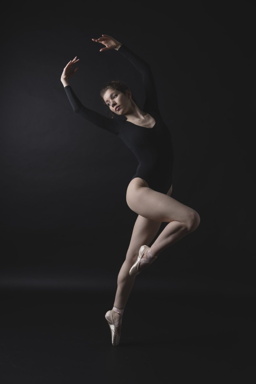 'Dance Doctor' Provides Specialized Care For Ballet Dancers In Unique